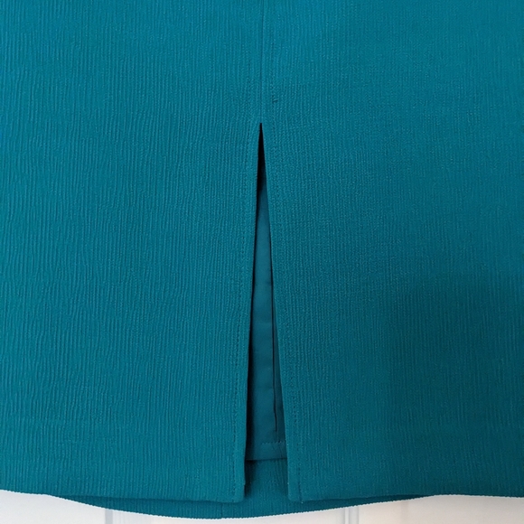 ANN TAYLOR Split Front Pencil Skirt - Picture 2 of 7